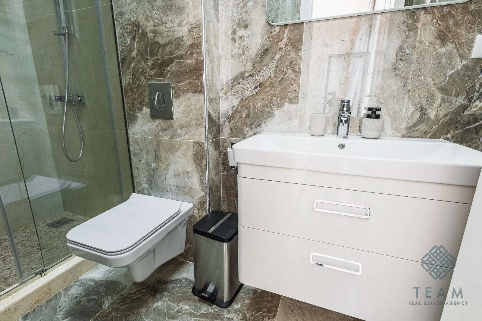 Sale, three bedroom apartment, 476m², Pinješ, Ulcinj