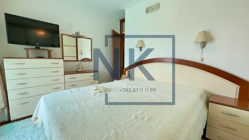 Prodaja, trosoban stan, 130m², Stari Aerodrom, Podgorica