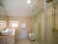 Izdavanje, kuća, 315m², Tivat, Crna Gora - image 7