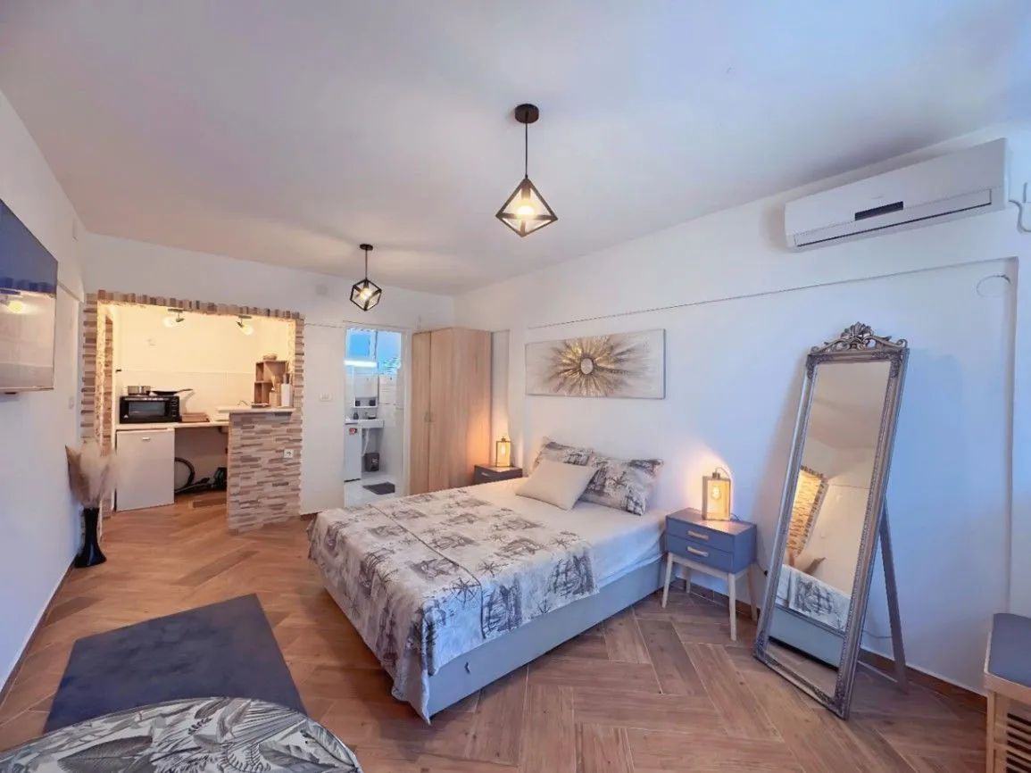 Izdavanje, garsonjera, 30m², Zeleni Pojas, Bar
