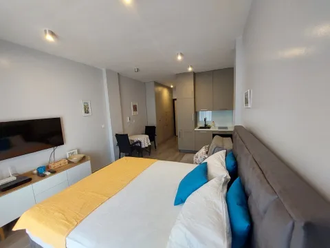 Izdavanje, garsonjera, 30m², Budva, Crna Gora - image 7