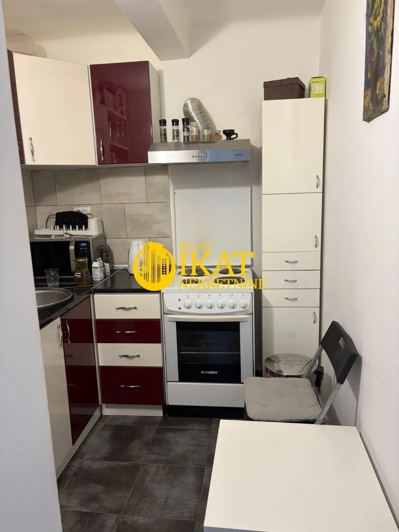 Sale, two bedroom apartment, 44m², Stari Grad, Beograd