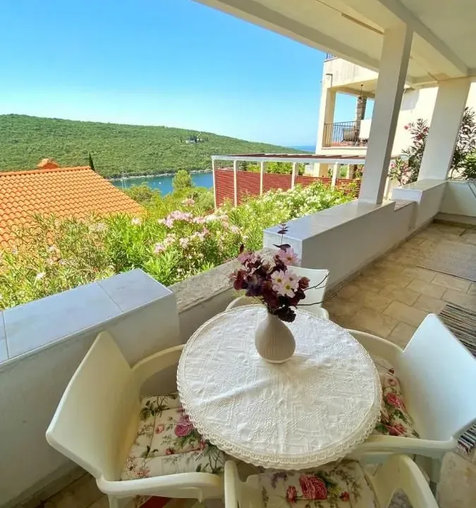 Sale, two bedroom apartment, 75m², Bigova, Kotor