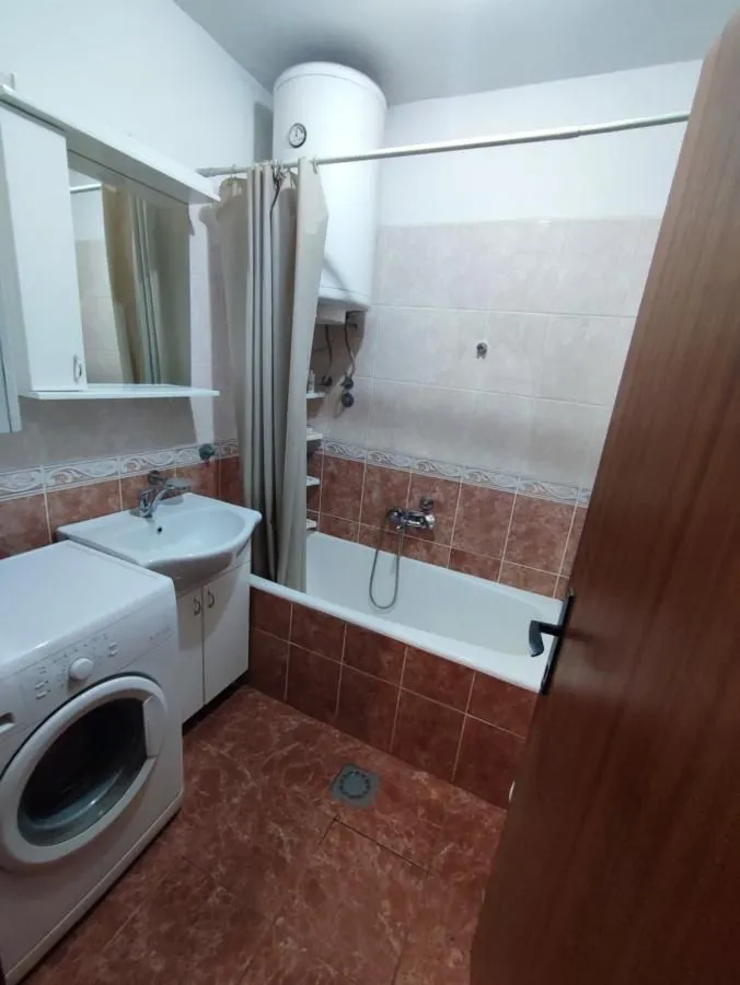 Prodaja, kuća, 200m², Betanija, Novi Sad Sve Podlokacije