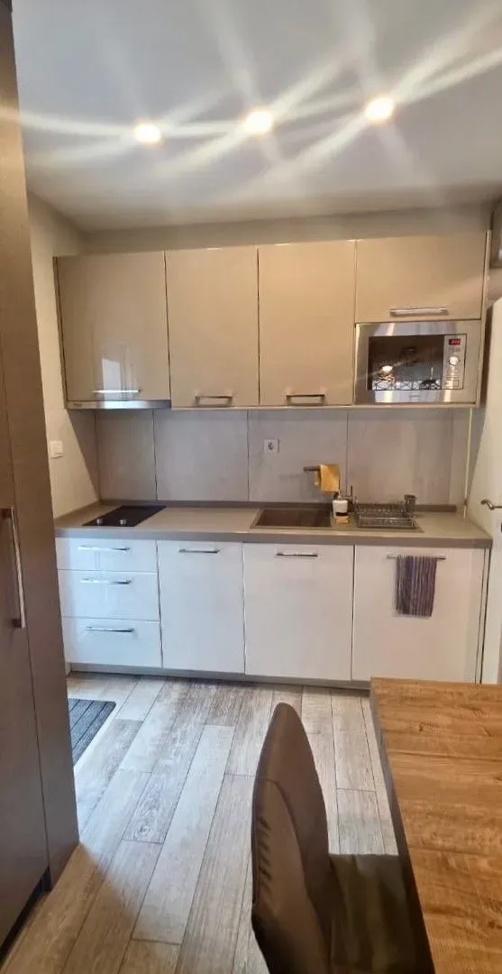 Rent, two bedroom apartment, 70m², Tivat, Crna Gora