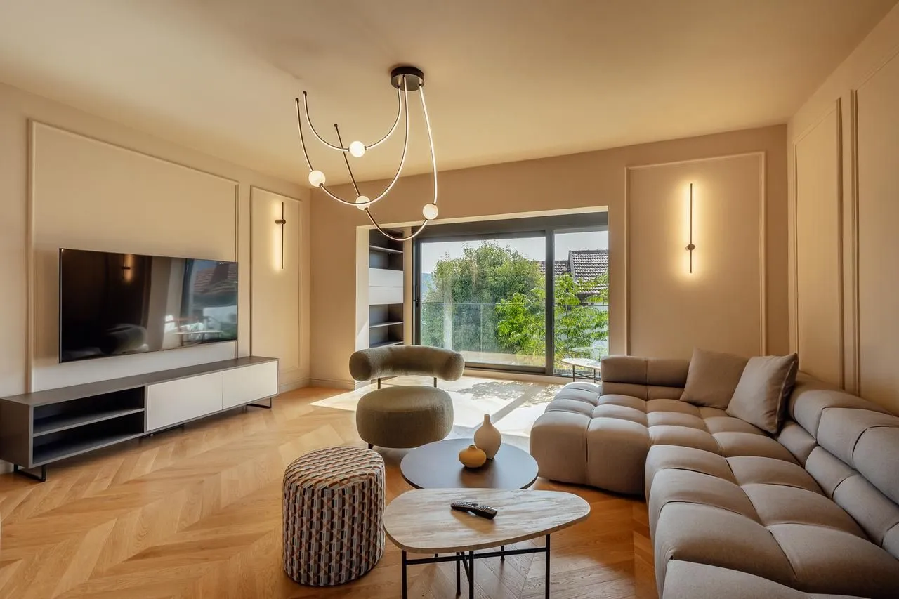 Prodaja, dvosoban stan, 180m², Herceg Novi, Crna Gora