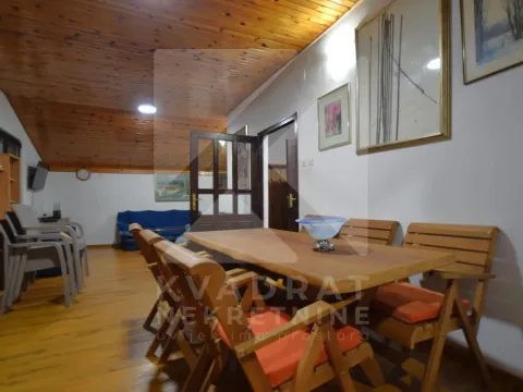 Izdavanje, trosoban stan, 100m², Masline, Podgorica - image 2