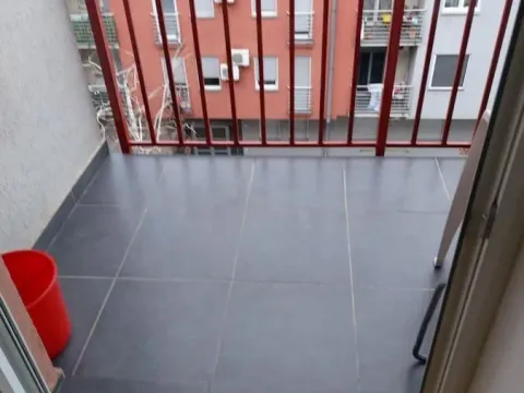 Izdavanje, garsonjera, 24m², Adamovićevo Naselje, Novi Sad Sve Podlokacije - image 2