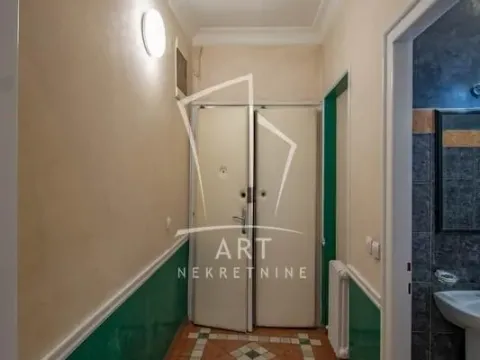 Prodaja, četvorosoban stan, 133m², Slavija, Vračar Sve Podlokacije - image 13