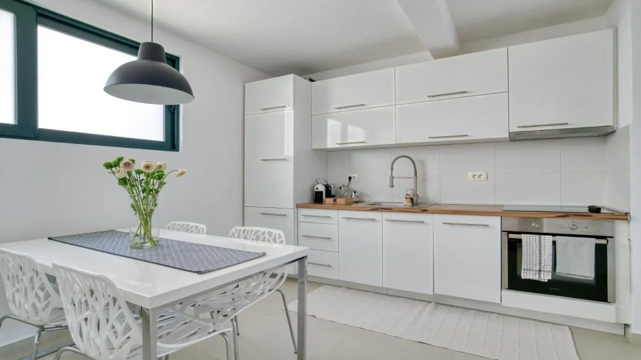 Prodaja, četvorosoban stan, 110m², Đenovići, Herceg Novi