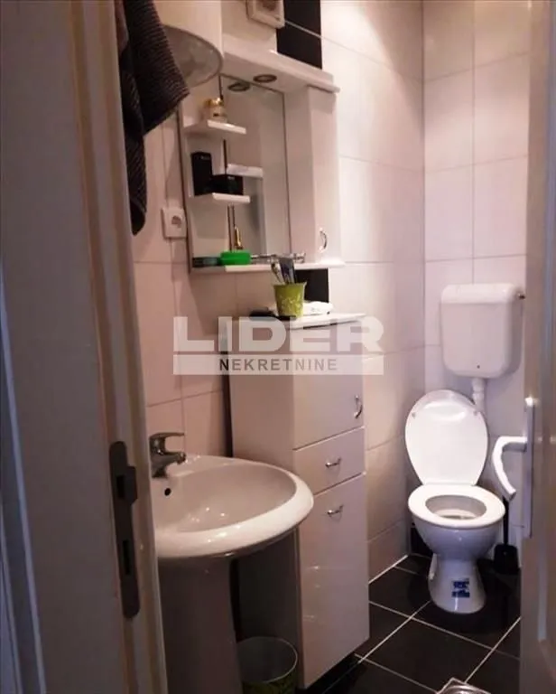 Sale, three bedroom apartment, 133m², Uciteljsko Naselje, Zvezdara Sve Podlokacije