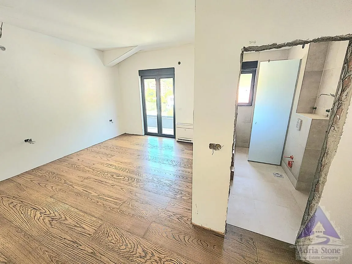 Sale, three bedroom apartment, 130m², Podkošljun, Budva