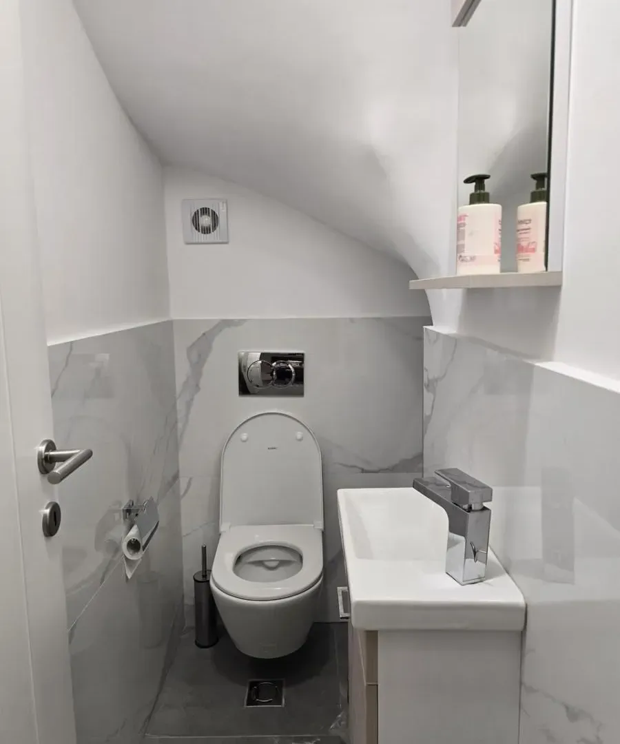 Prodaja, jednosoban stan, 74m², Centar, Budva