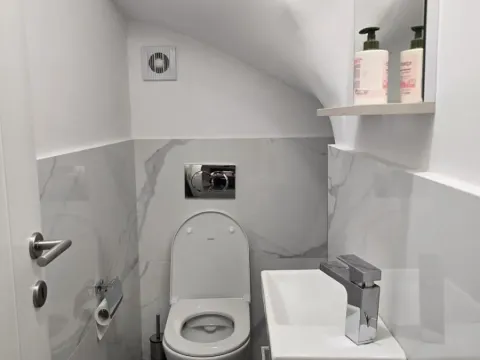 Sale, one bedroom apartment, 74m², Centar, Budva - image 8