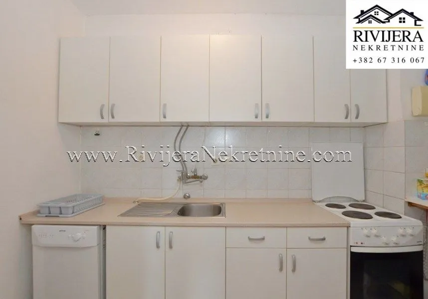 Prodaja, trosoban stan, 106m², Centar, Herceg Novi