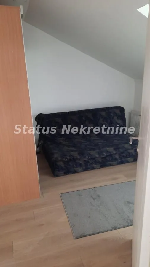 Izdavanje, dvosoban stan, 45m², Adamovićevo Naselje, Novi Sad Sve Podlokacije
