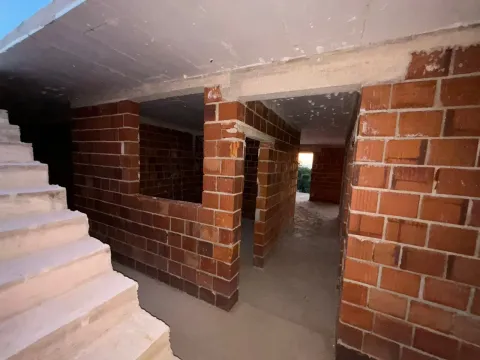 Prodaja, kuća, 440m², Bar, Crna Gora - image 5