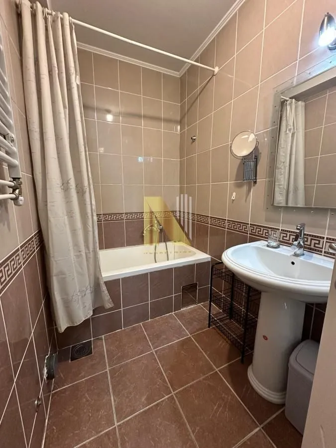 Izdavanje, trosoban stan, 67m², Betanija, Novi Sad Sve Podlokacije