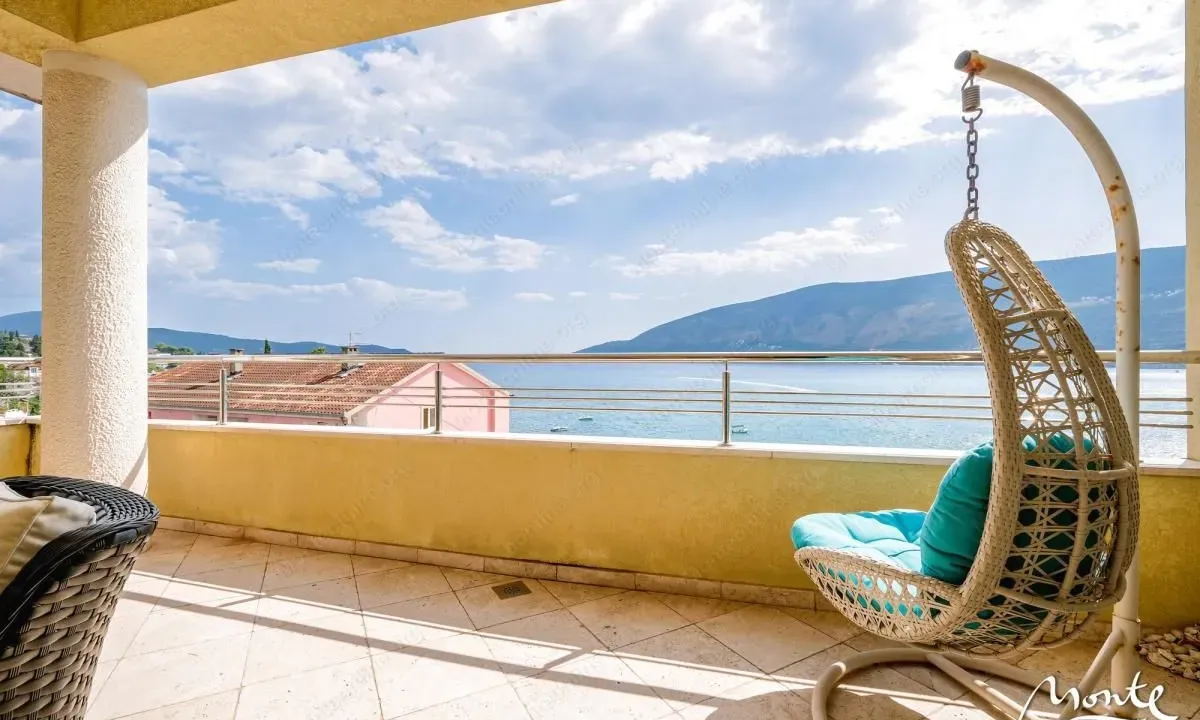 Prodaja, jednosoban stan, 94m², Igalo, Herceg Novi