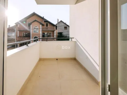 Izdavanje, trosoban stan, 168m², Pantelej, Niš - image 16