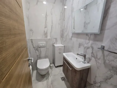 Izdavanje, četvorosoban stan, 118m², Kod Capital Plaze, Podgorica - image 6