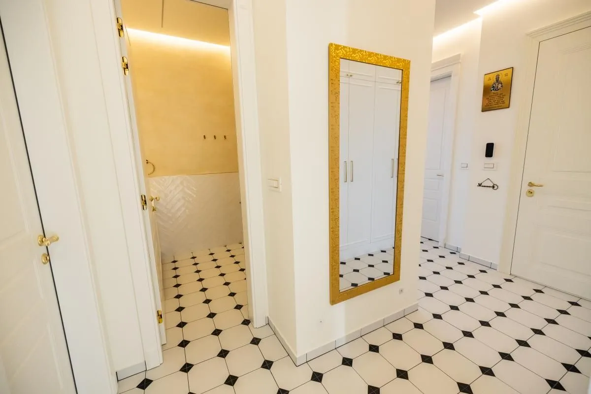 Izdavanje, stan, 131m², Sremska Kamenica, Petrovaradin