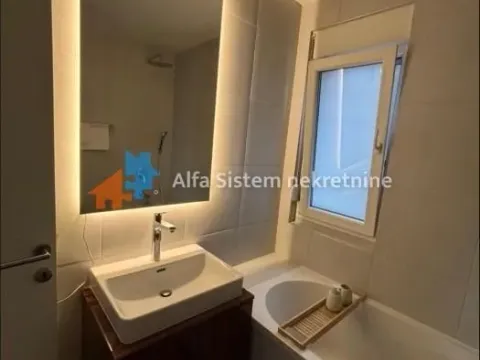 Rent, three bedroom apartment, 90m², Kalenić Pijaca, Vračar Sve Podlokacije - image 15