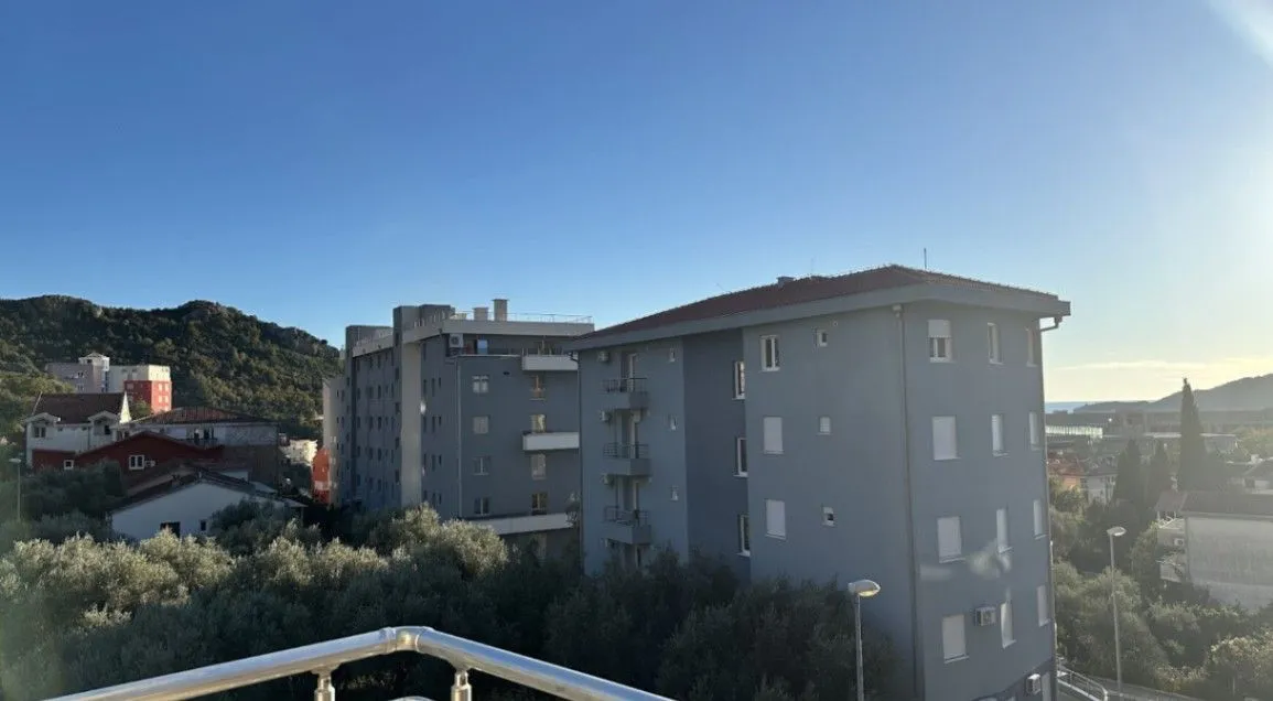 Prodaja, trosoban stan, 110m², Bečići, Budva