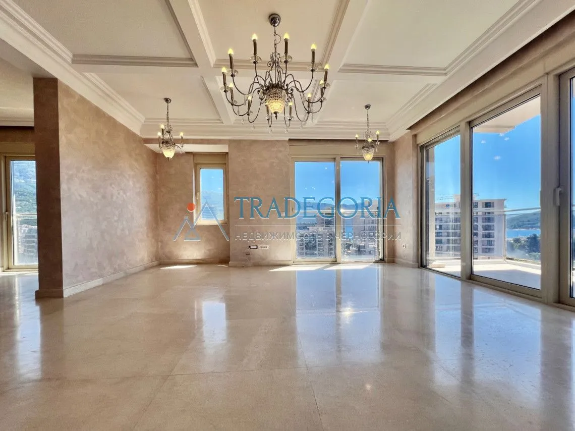 Prodaja, trosoban stan, 640m², Budva, Crna Gora