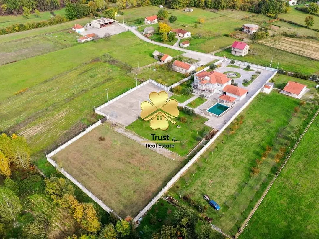 Prodaja, kuća, 560m², Begovina, Danilovgrad