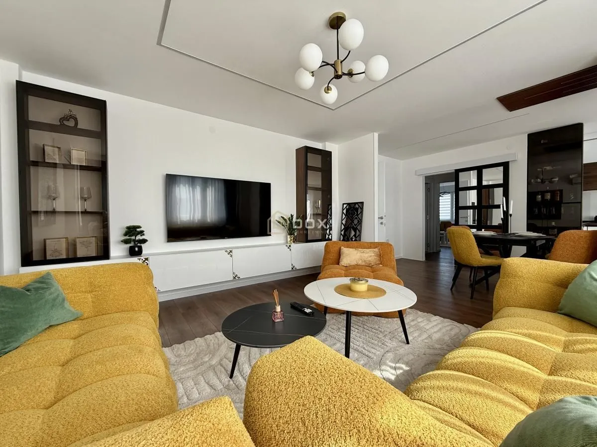 Prodaja, trosoban stan, 79m², Medijana, Niš