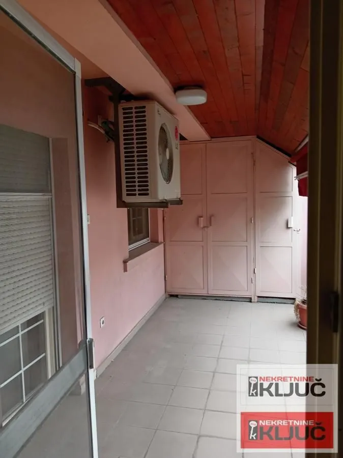 Prodaja, četvorosoban stan, 114m², Spens, Novi Sad Sve Podlokacije