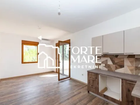 Prodaja, jednosoban stan, 43m², Kumbor, Herceg Novi - image 2