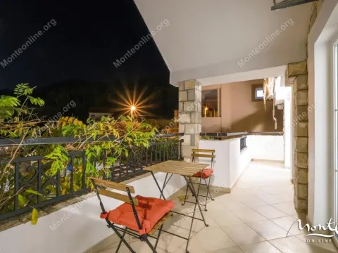 Prodaja, kuća, 198m², Tivat, Crna Gora - image 20