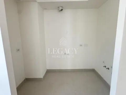 Izdavanje, trosoban stan, 78m², Savski Venac, Beograd - image 8