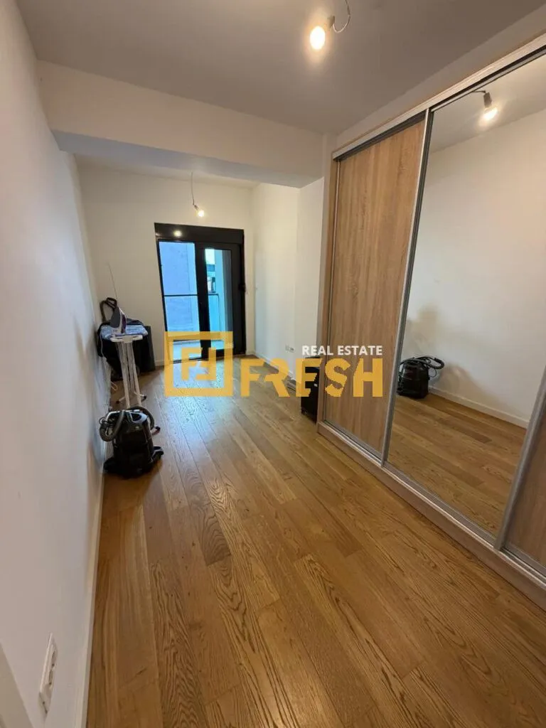 Prodaja, dvosoban stan, 78m², Centar, Podgorica