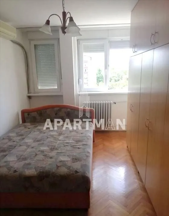 Izdavanje, trosoban stan, 67m², Novi Beograd Sve Podlokacije, Beograd