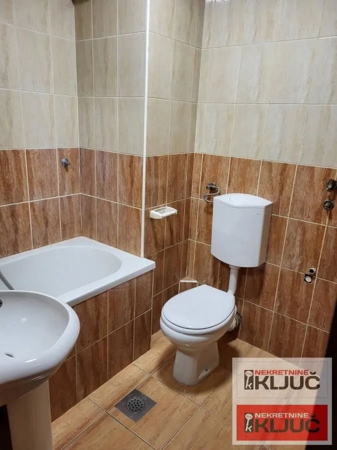 Prodaja, dvosoban stan, 45m², Nova Detelinara, Novi Sad Sve Podlokacije