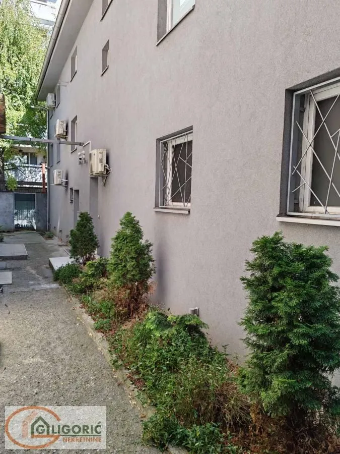 Prodaja, trosoban stan, 72m², Profesorska Kolonija, Palilula Sve Podlokacije