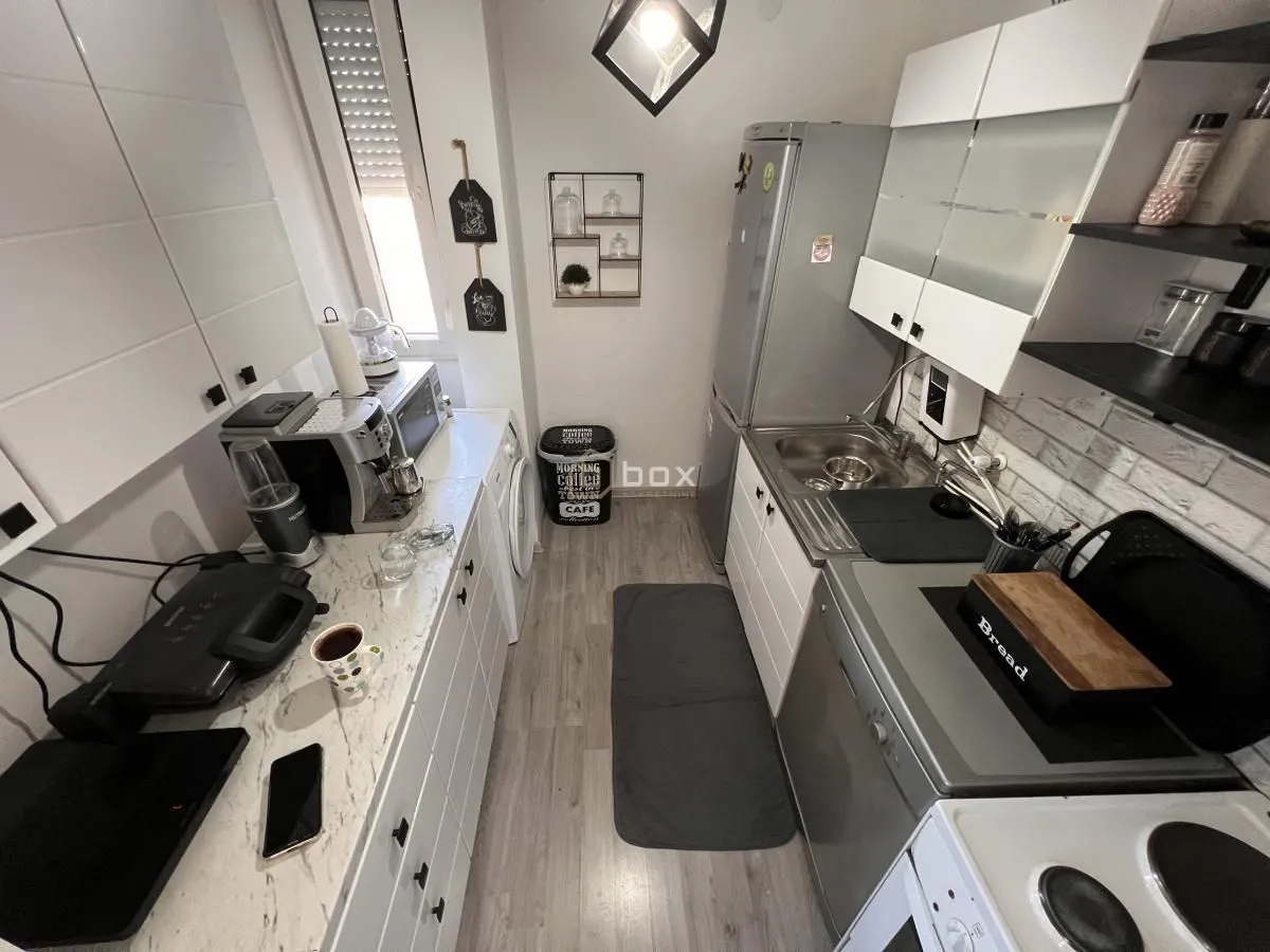Prodaja, trosoban stan, 91m², Medijana, Niš