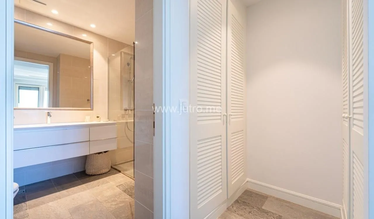 Prodaja, trosoban stan, 108m², Luštica Bay, Tivat