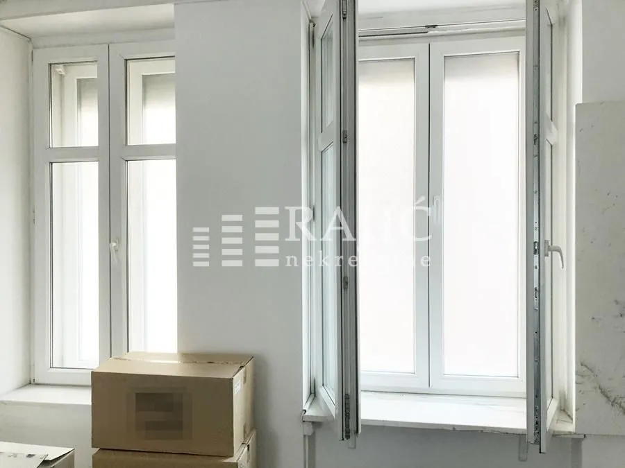 Izdavanje, dvosoban stan, 51m², Stari Grad, Beograd