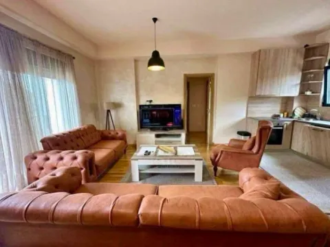 Izdavanje, dvosoban stan, 80m², Preko Morače, Podgorica