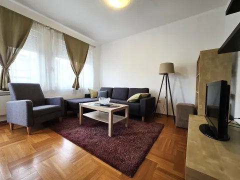 Rent, apartment, 45m², Dalmatinska ulica, Podgorica - image 2
