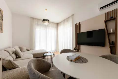 Rent, one bedroom apartment, 51m², Bečići, Budva - image 3