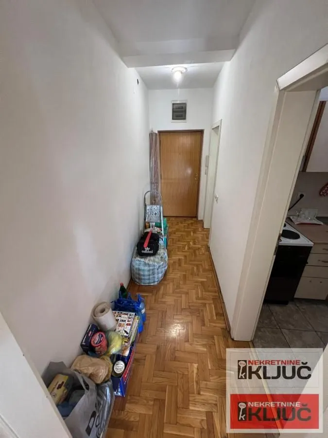 Prodaja, jednosoban stan, 30m², Bulevar Evrope, Novi Sad Sve Podlokacije