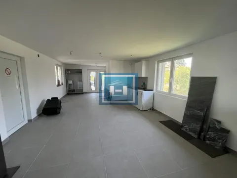 Sale, office space, 328m², Majur, Jagodina - image 10