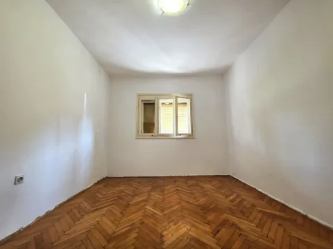 Rent, house, 110m², Tološka šuma, Podgorica - image 9