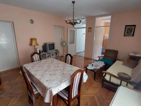 Prodaja, četvorosoban stan, 56m², Rakovica, Beograd - image 10