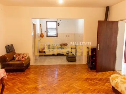 Prodaja, kuća, 270m², Kotor, Crna Gora - image 12